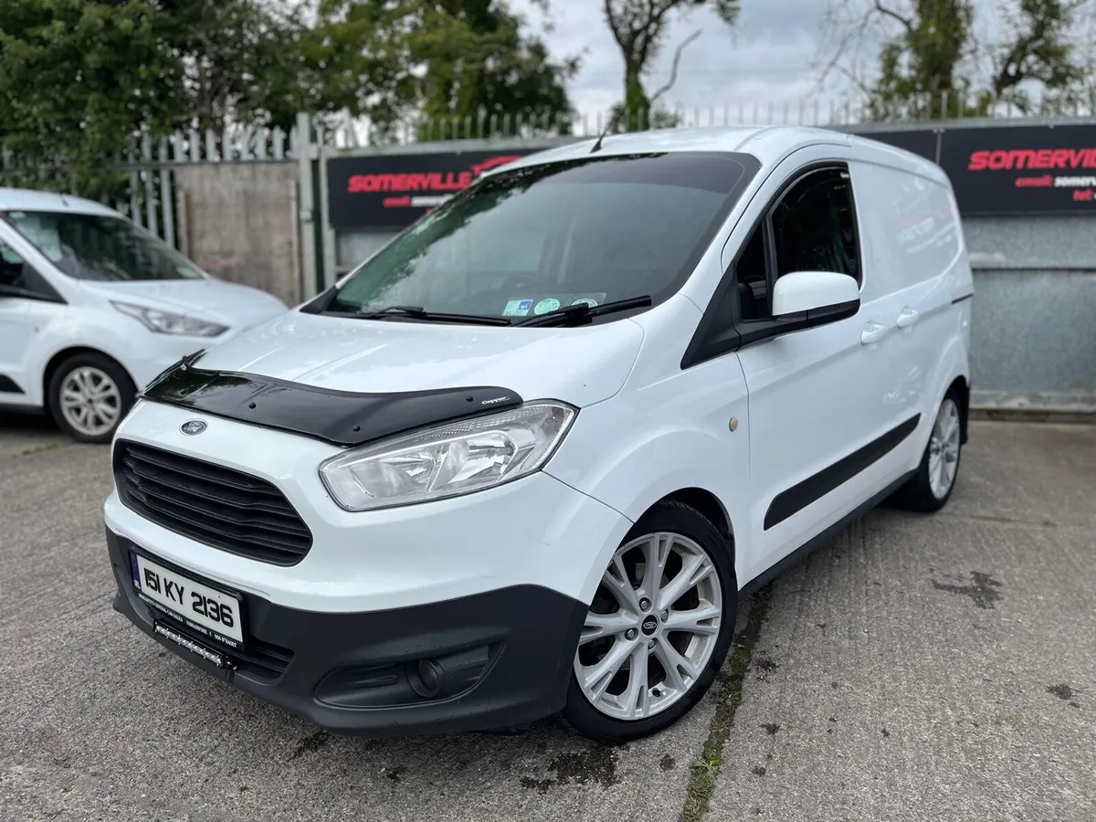 Ford Transit Courier 2015 - Image 2