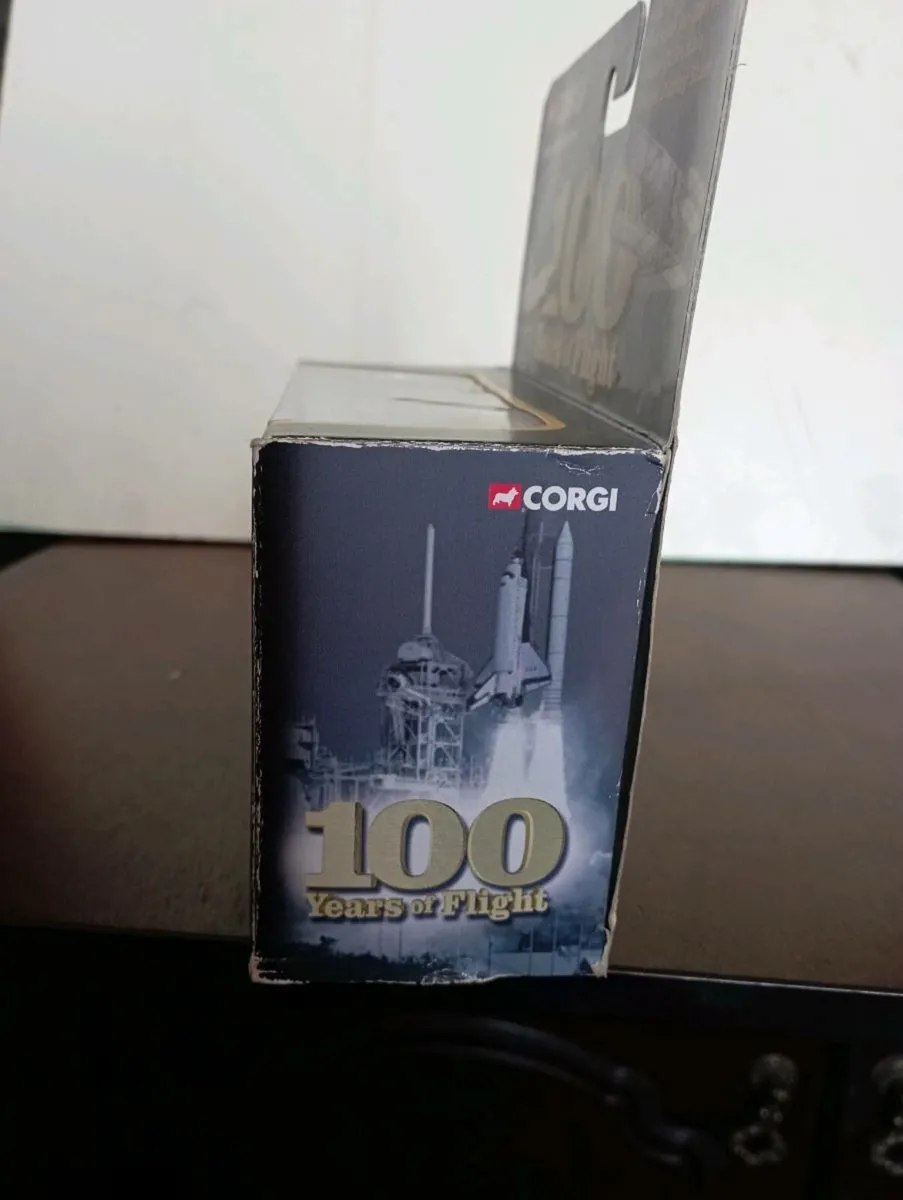 CORGI 💯 YEARS OF FLIGHT DIE -CAST MODLE PLANE. - Image 4