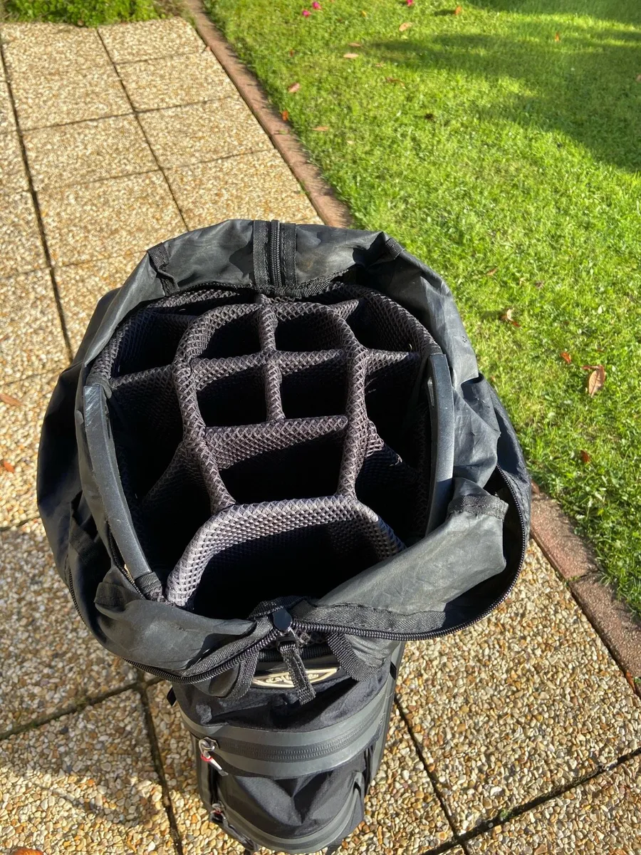 Callaway. Cart. Bag - Image 4