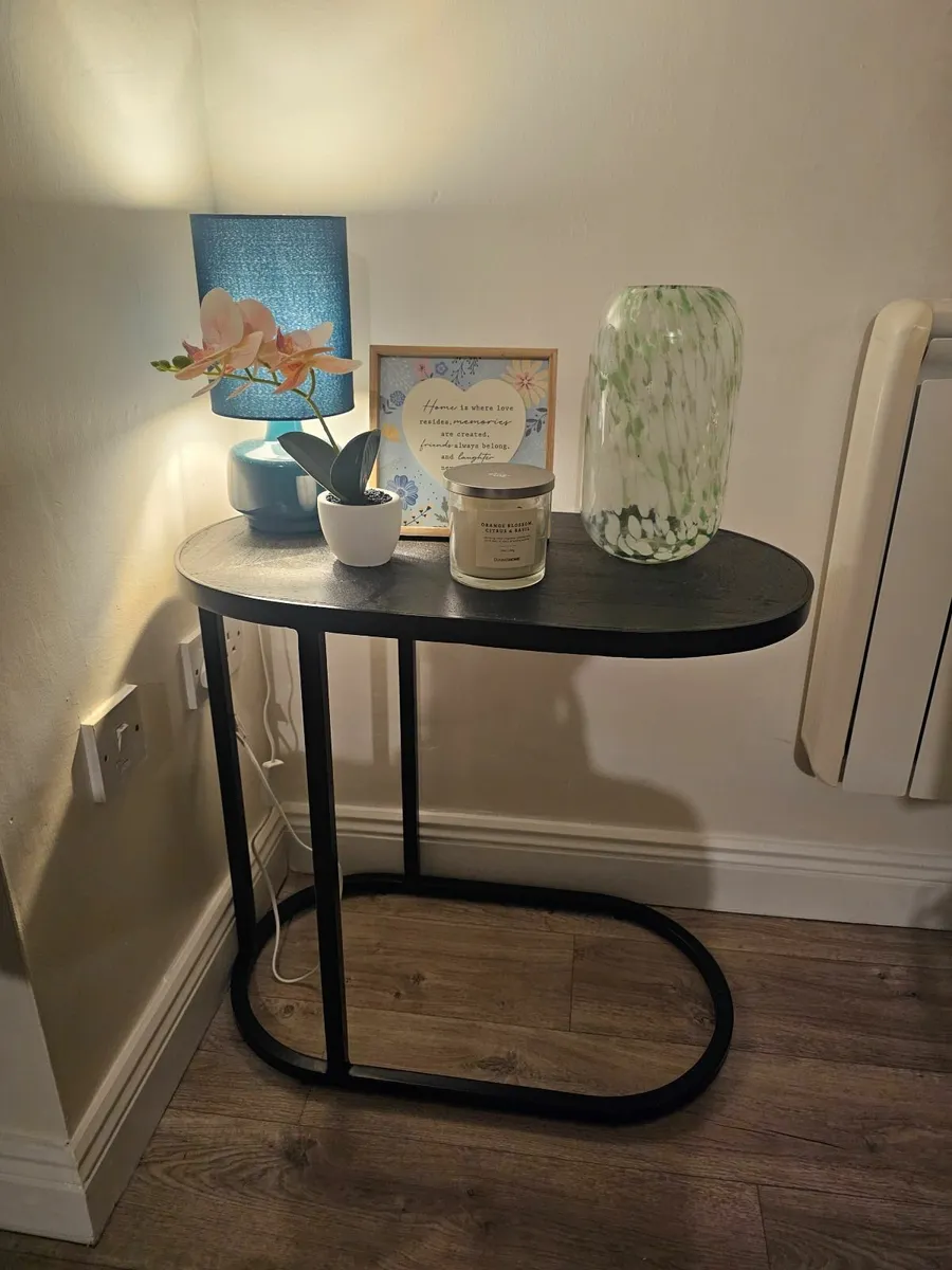 Black Side Table - Image 2