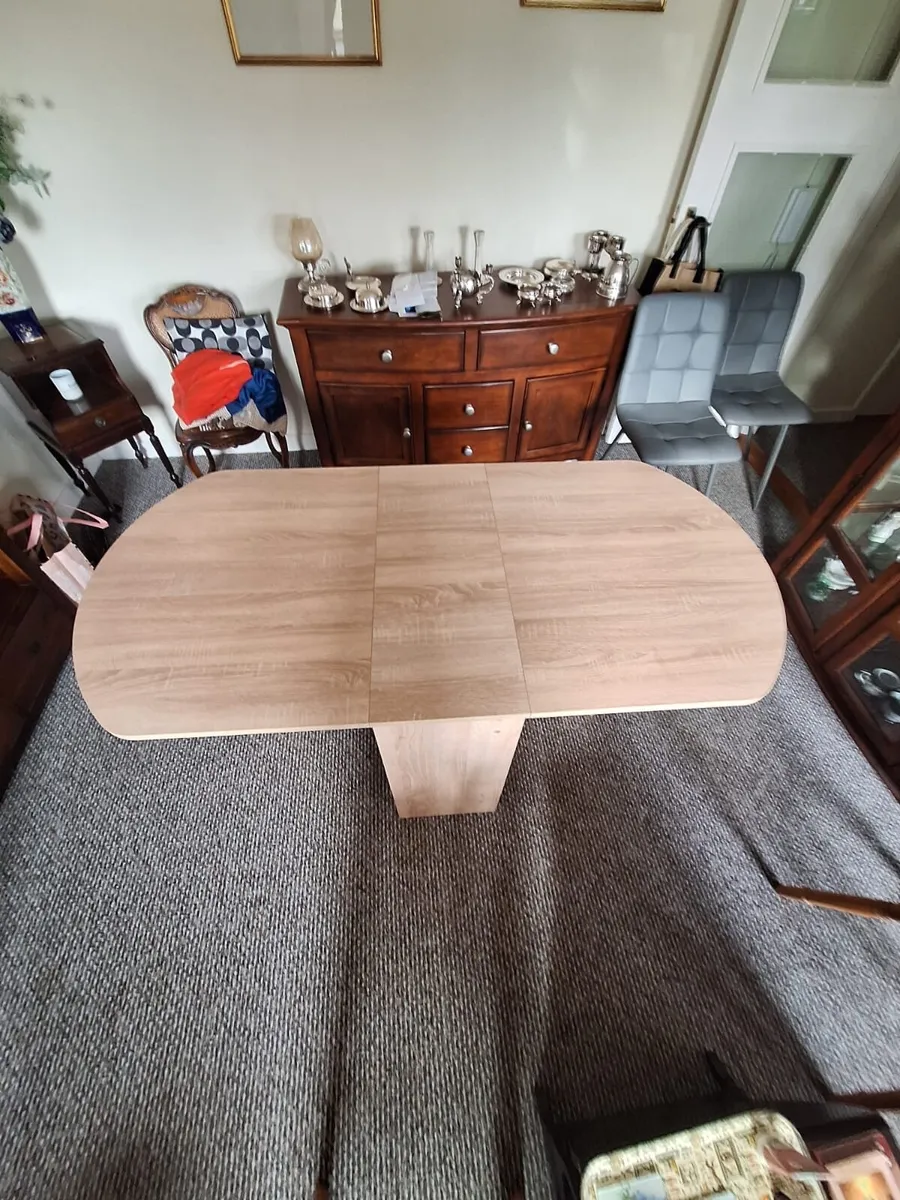 Dinning table and chairs - Image 3