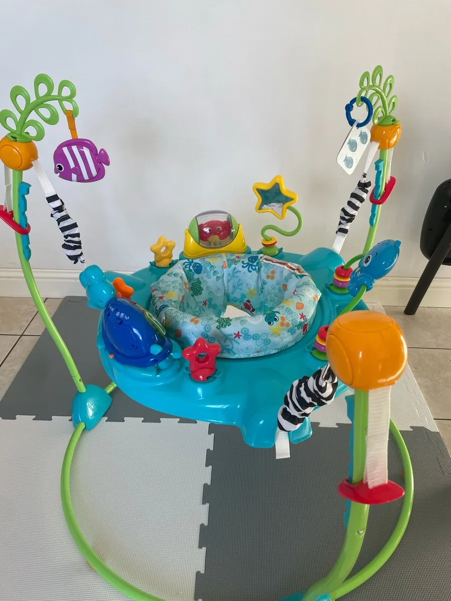 Baby jumperoo bouncer - Image 1