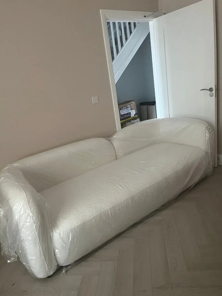 Brand New 4 seater Trendy Boucle Sofa