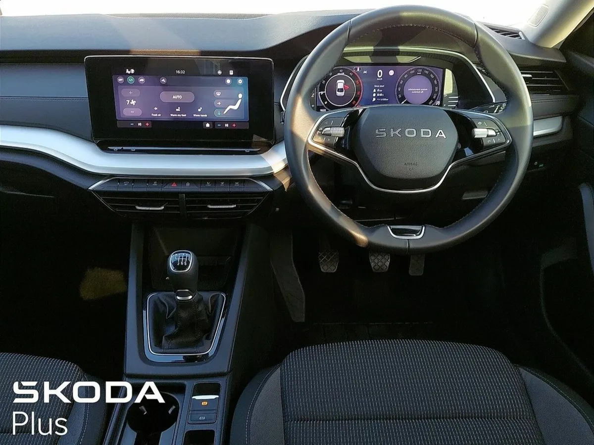 Skoda Octavia SELECTION 2.0TDI 115HP - Image 2