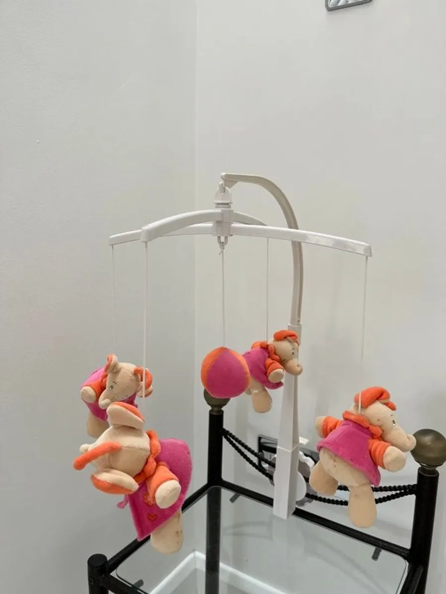 Cot mobile (Free baby item with this purchase at asking price)