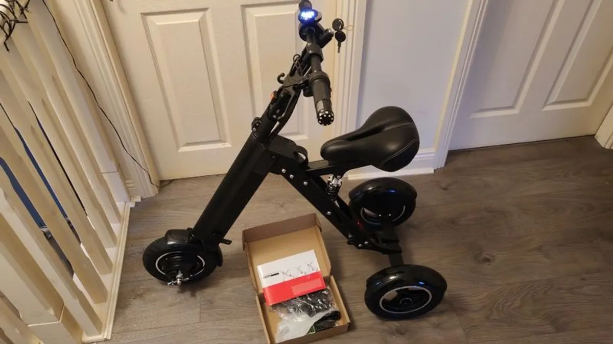 foldable electric tricycle 250w - Image 1