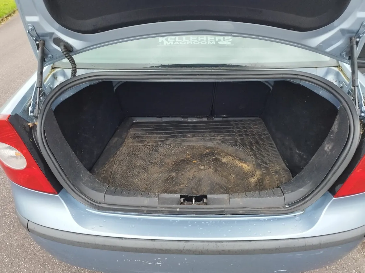 Ford Focus 2007 - Image 2
