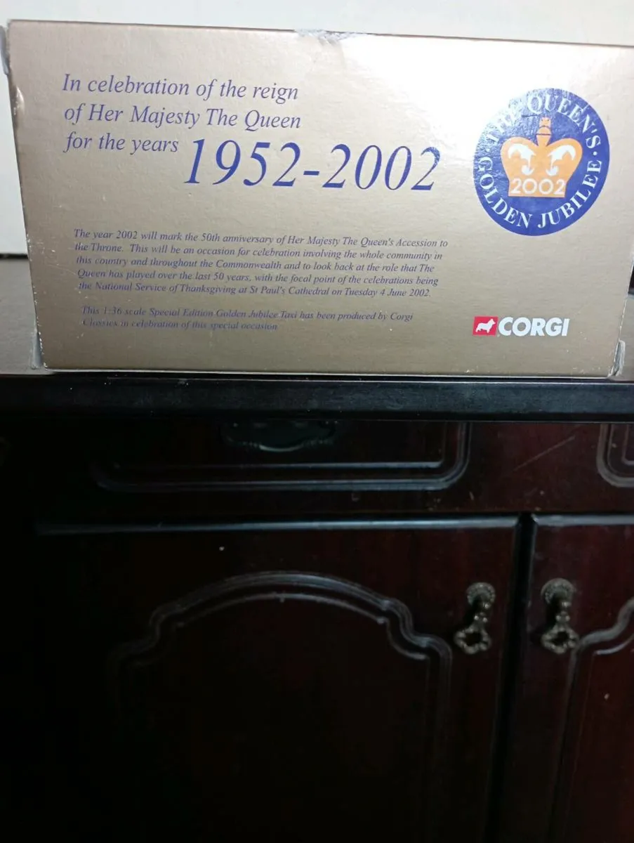 THE QUEEN'S I GOLDEN JUBILEE BY CORGI DIE-CAST MO - Image 2