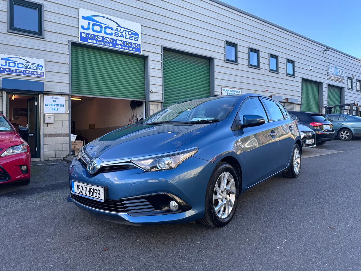 Toyota Auris Hybrid Luna, 2016 - Image 3