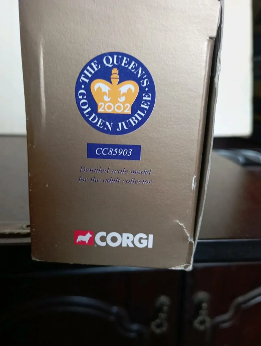 THE QUEEN'S I GOLDEN JUBILEE BY CORGI DIE-CAST MO - Image 3