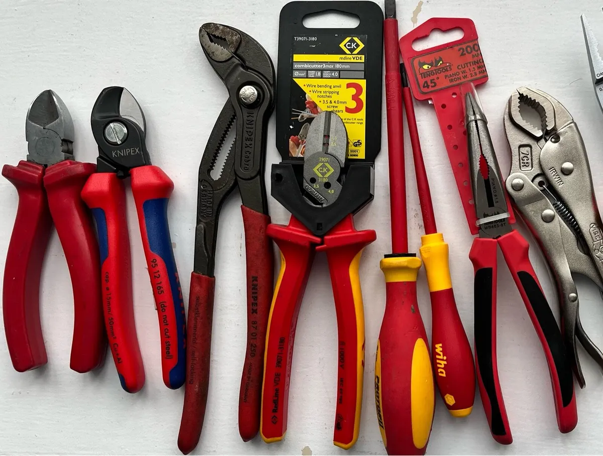 New items for sale - Image 1