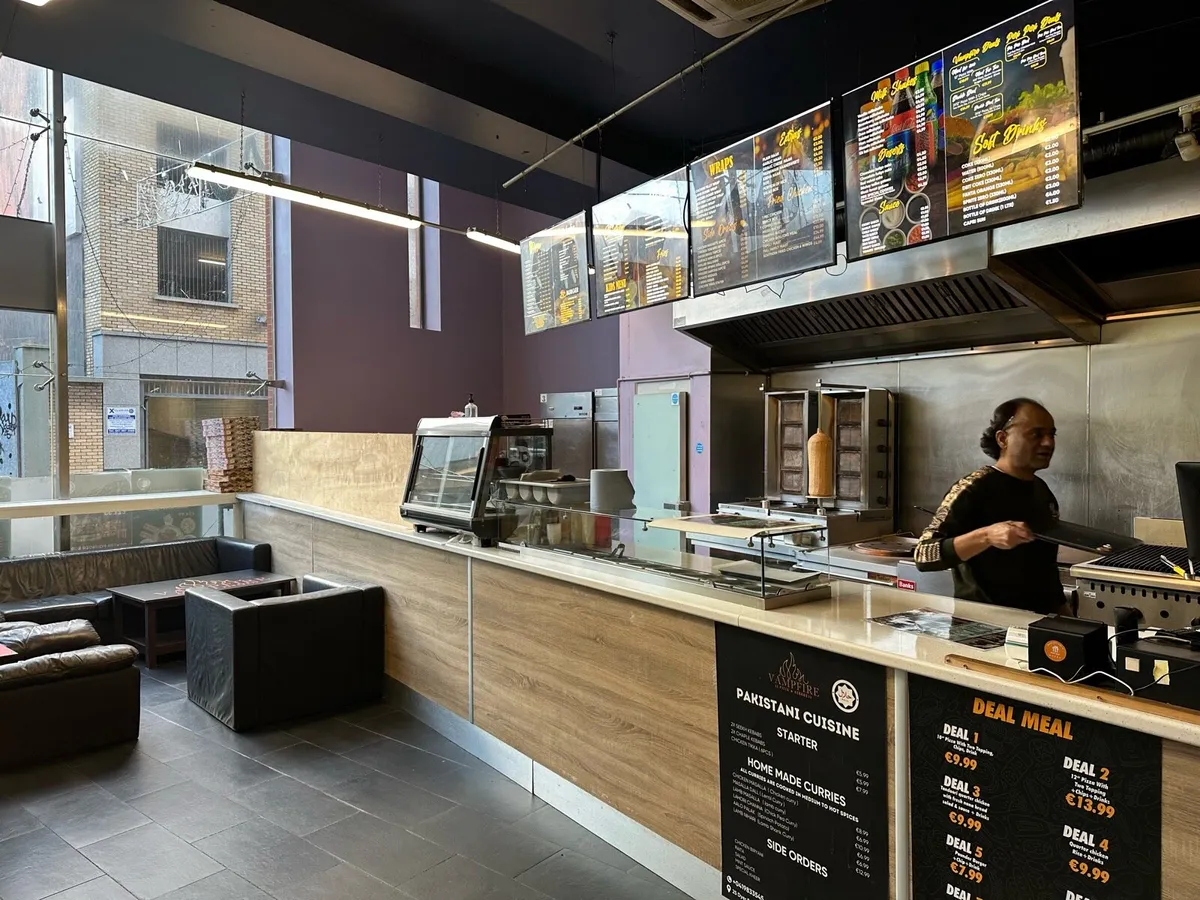 Restaurant takeaway - Image 2