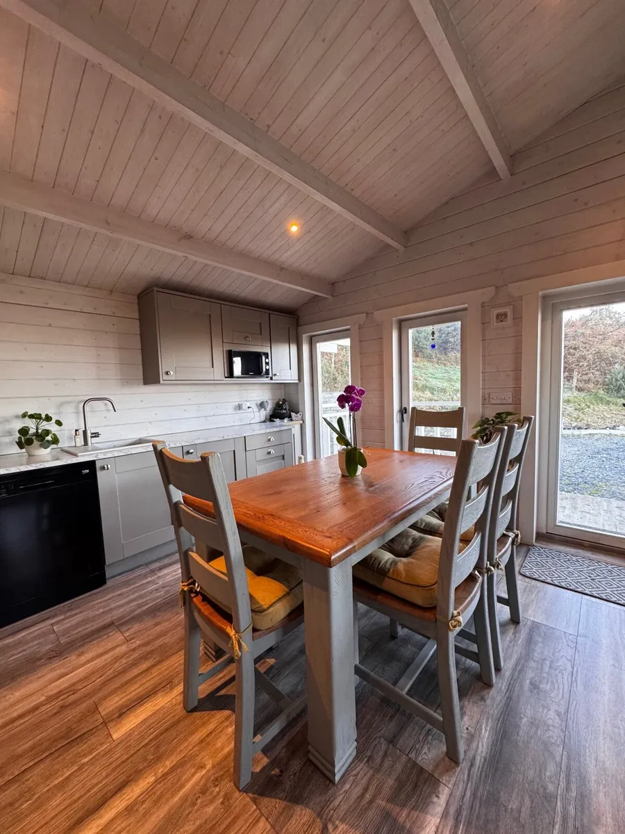 Oak Dinning table and chairs + bench - Image 2