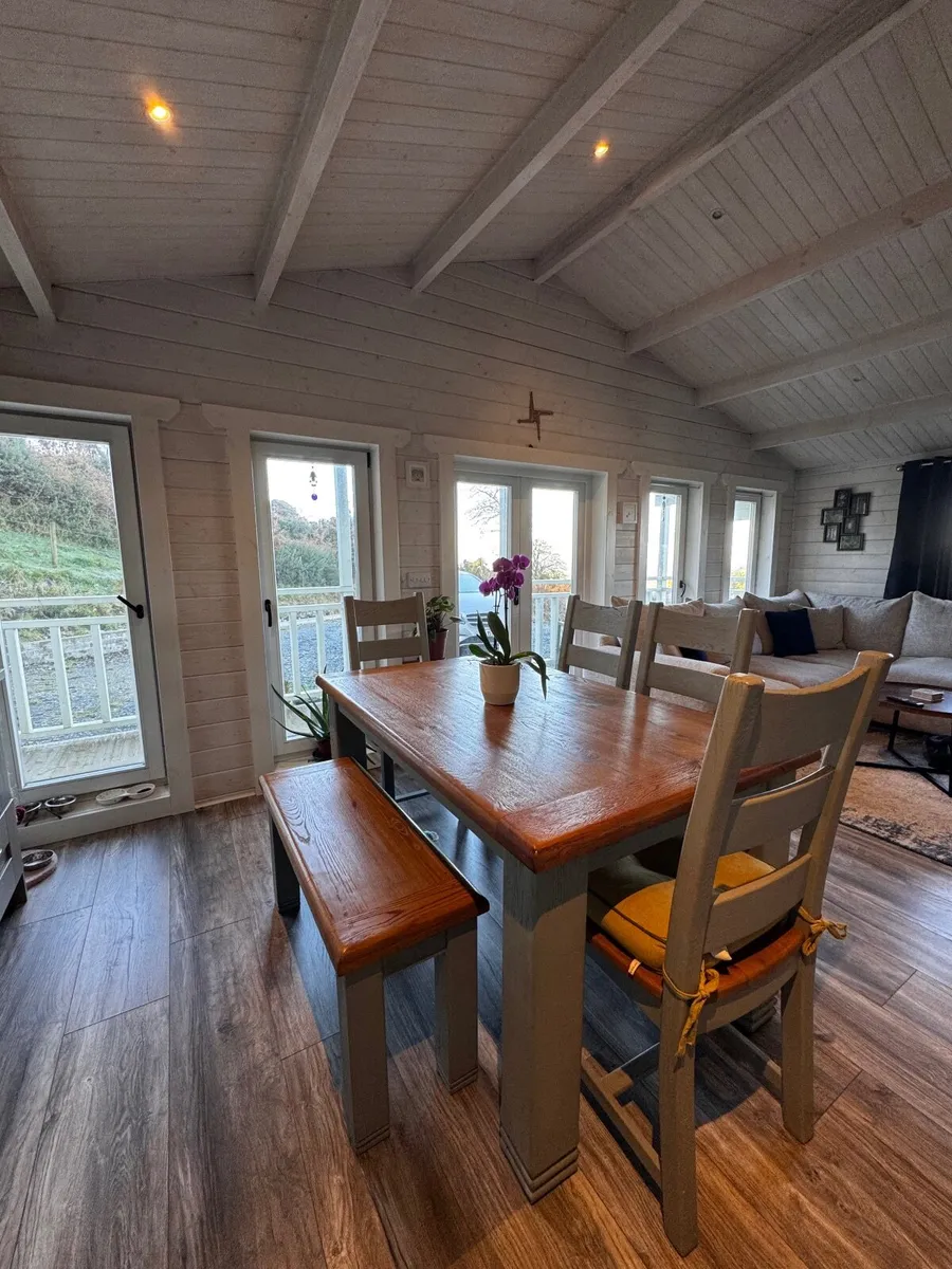 Oak Dinning table and chairs + bench - Image 3