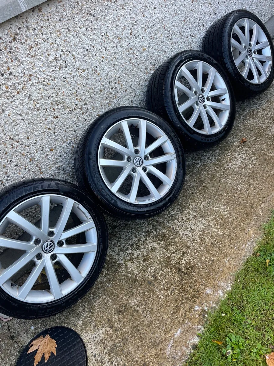 Car Tyre and Alloys - Image 1