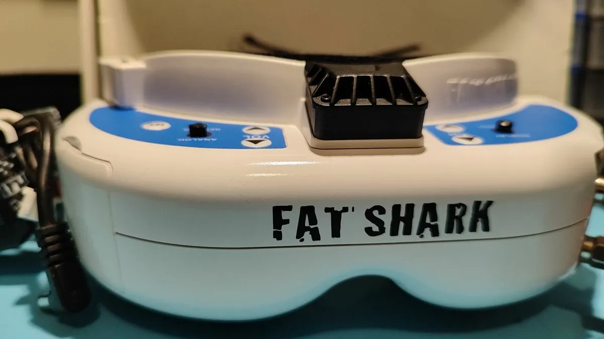 Fatshark Dominator V3 goggles + receiver wirh PIRX - Image 3