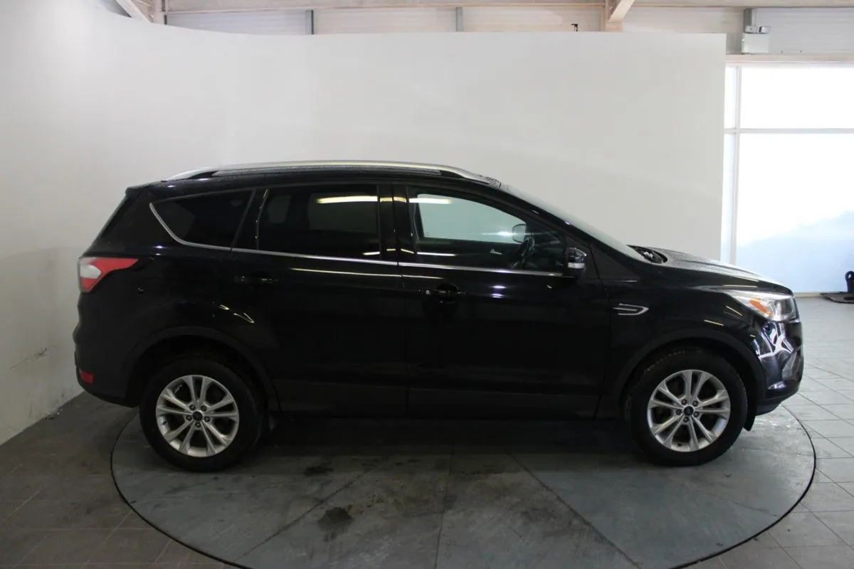 Ford Kuga 1.5tdci 120PS FWD Titanium - Image 3