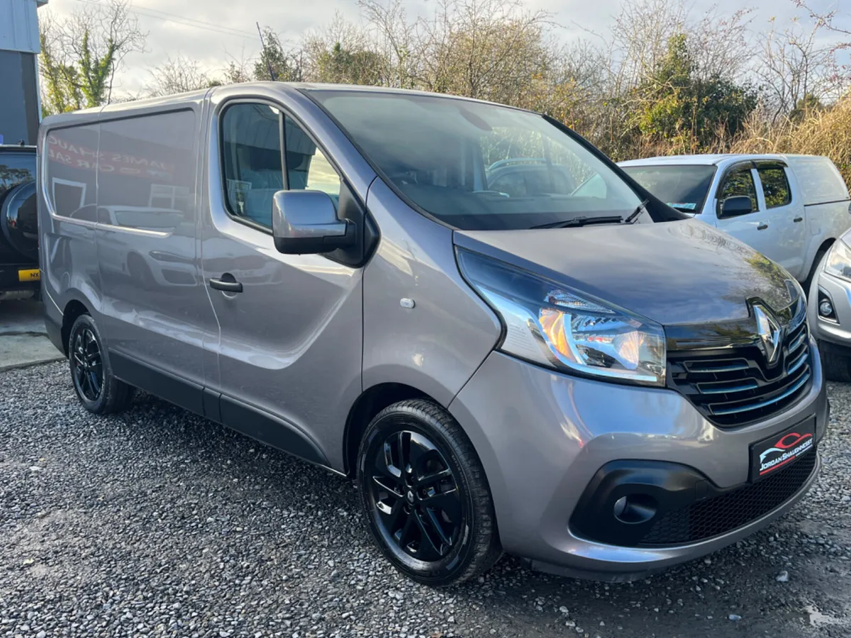 2019 RENAULT TRAFIC SWB SPORT 120BHP - Image 1