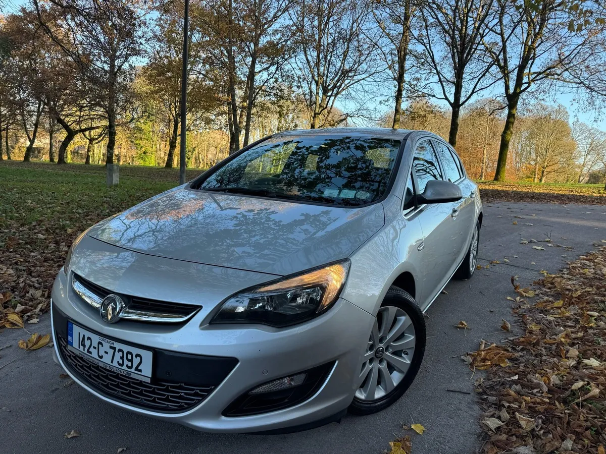 14 Astra J Nct&tax - Image 2