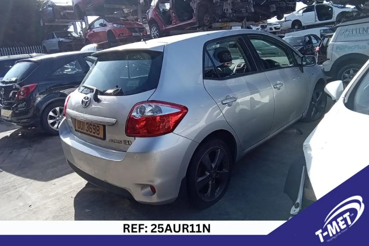 2012 TOYOTA AURIS BREAKING FOR PARTS - Image 4