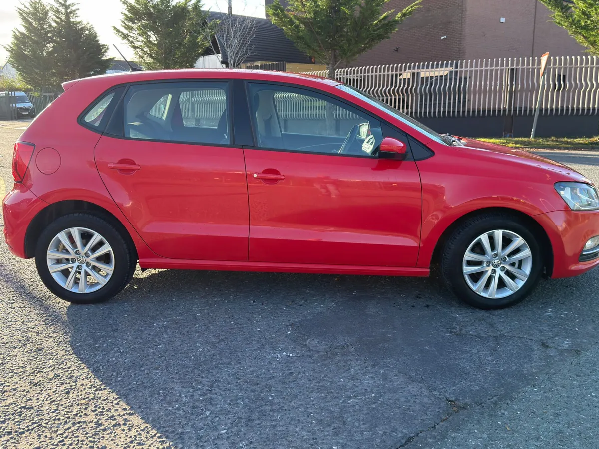 VOLKSWAGON POLO 2014 RED - Image 2