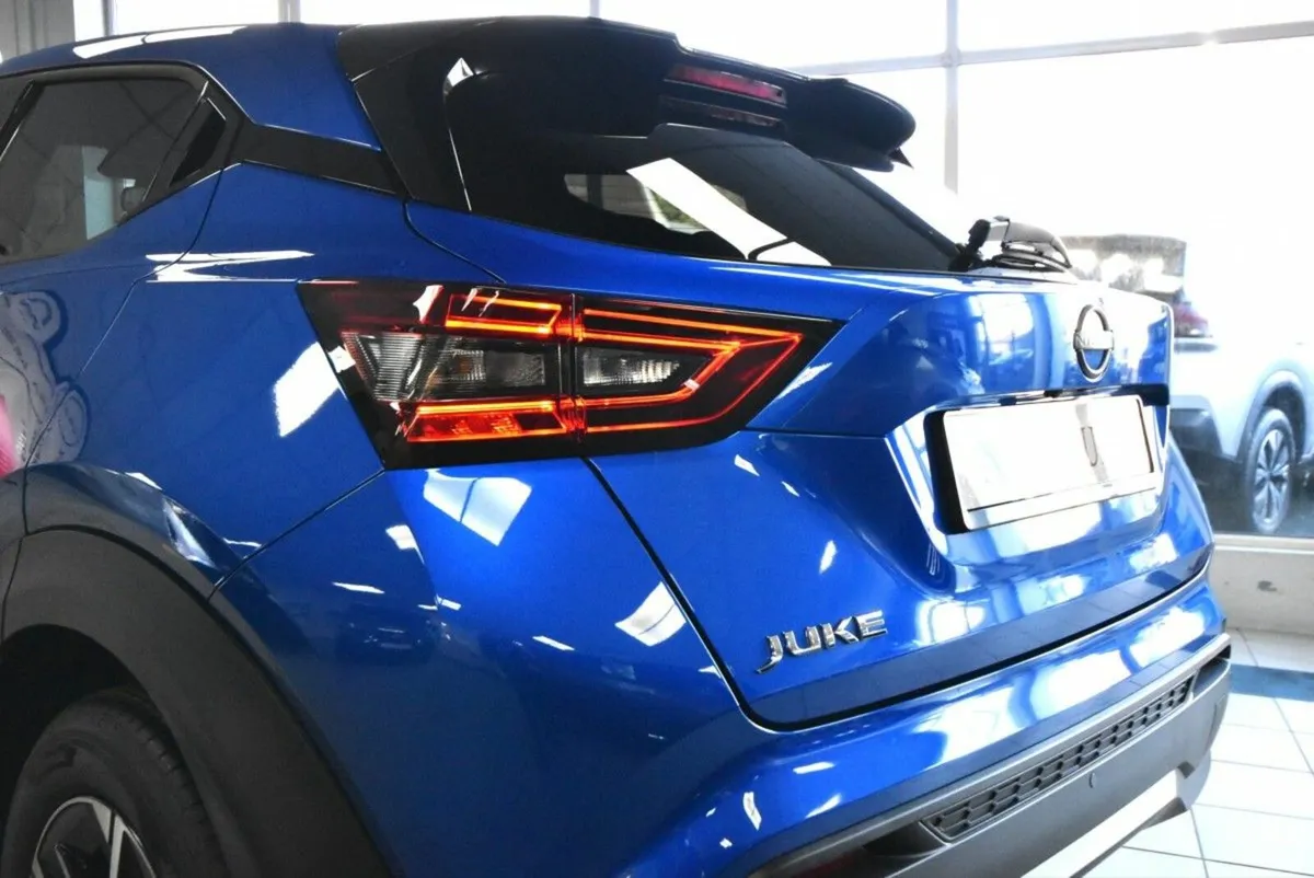 Nissan Juke 1.6 Hybrid SV Premium @ Cabra Cars - Image 3