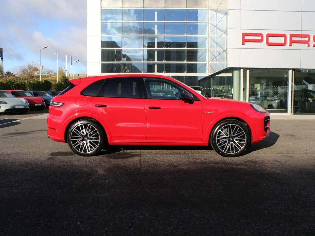 Porsche Cayenne 3.0 - Image 4