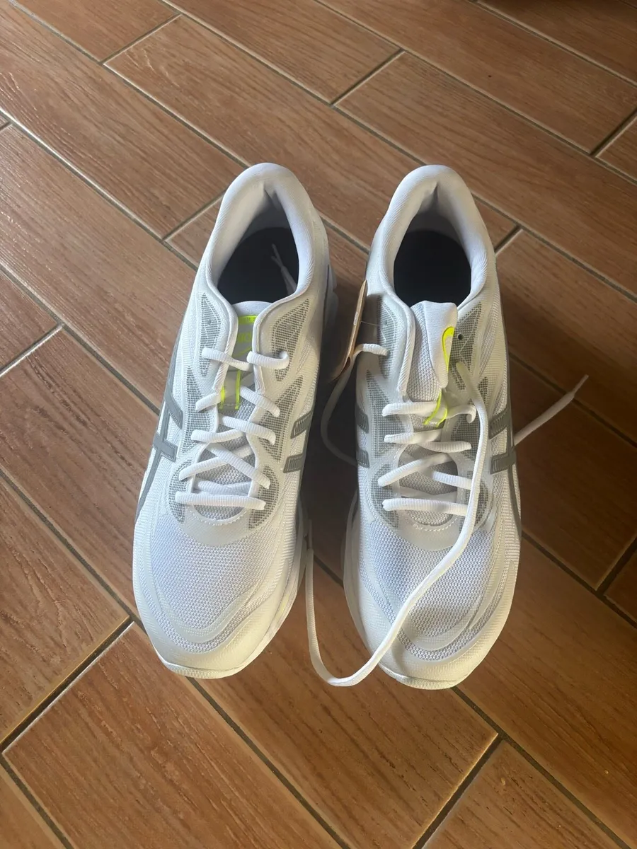 ASICS runner size 12 - Image 2