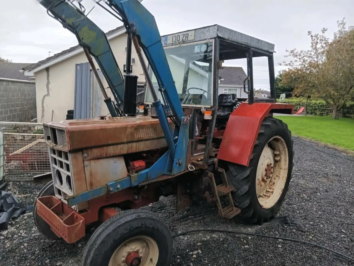 International 684 - Image 1