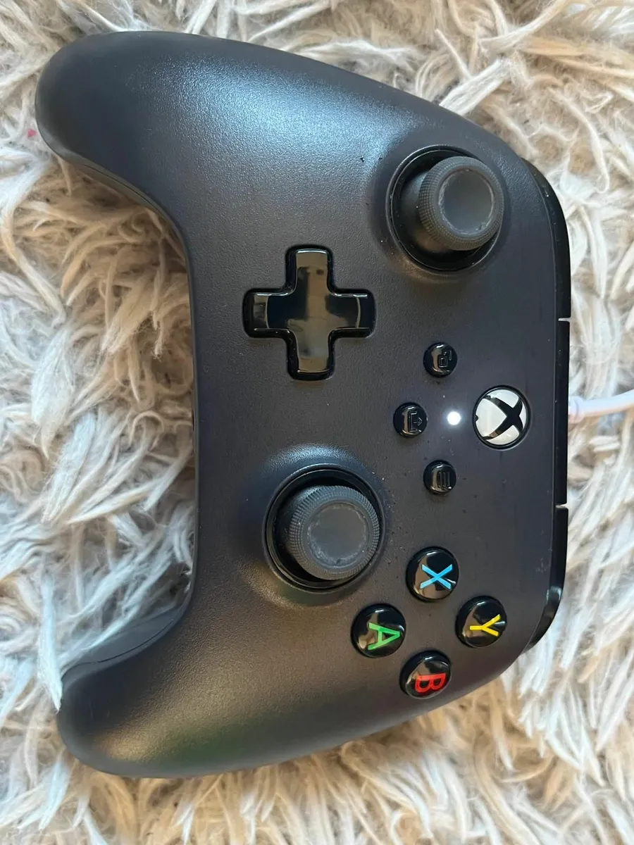 Xbox One Console with Controller, HDMI & Power Cab - Image 2