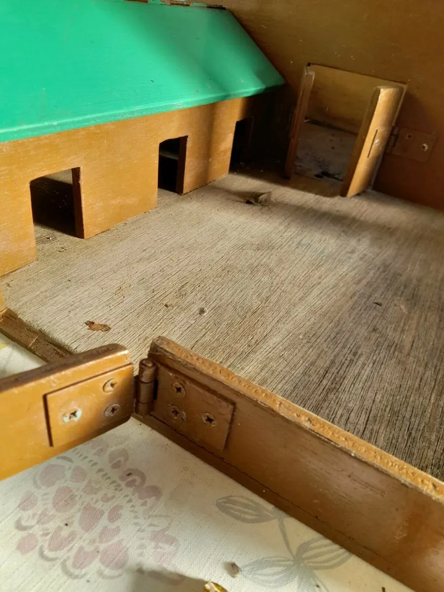 Small model sheds - Image 4