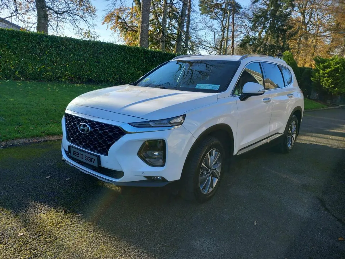 hyundai santa fe automatic 7seats 139kms new model - Image 1