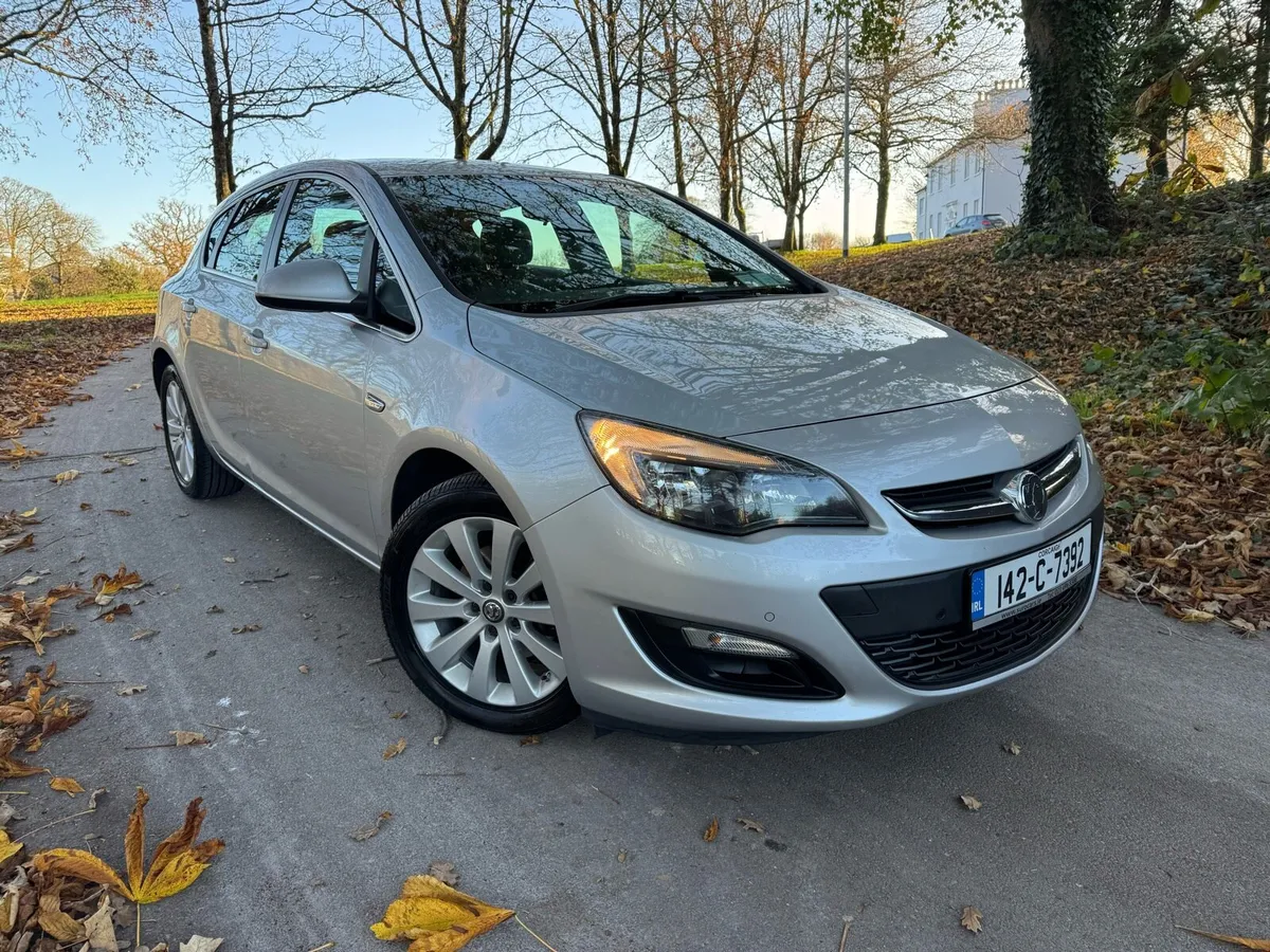 14 Astra J Nct&tax - Image 4