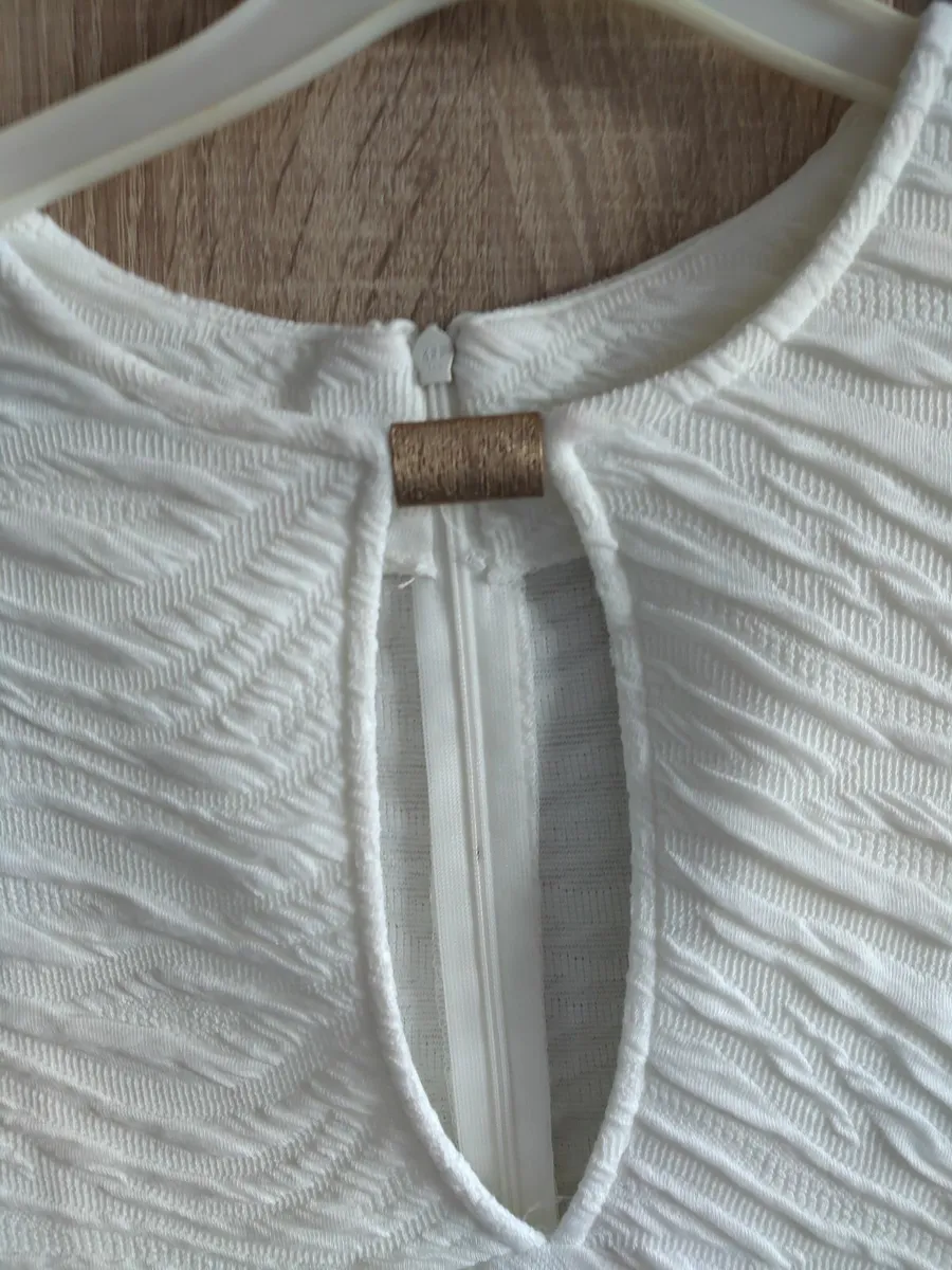 Knitted brown gold top-vest fits xs s m worn once - Image 2