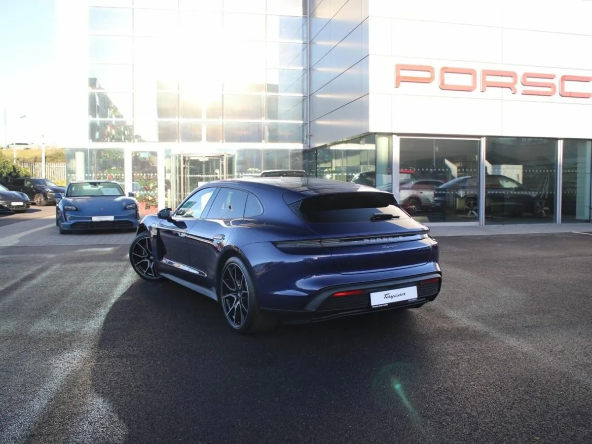 Porsche Taycan Sport Turismo - Image 2