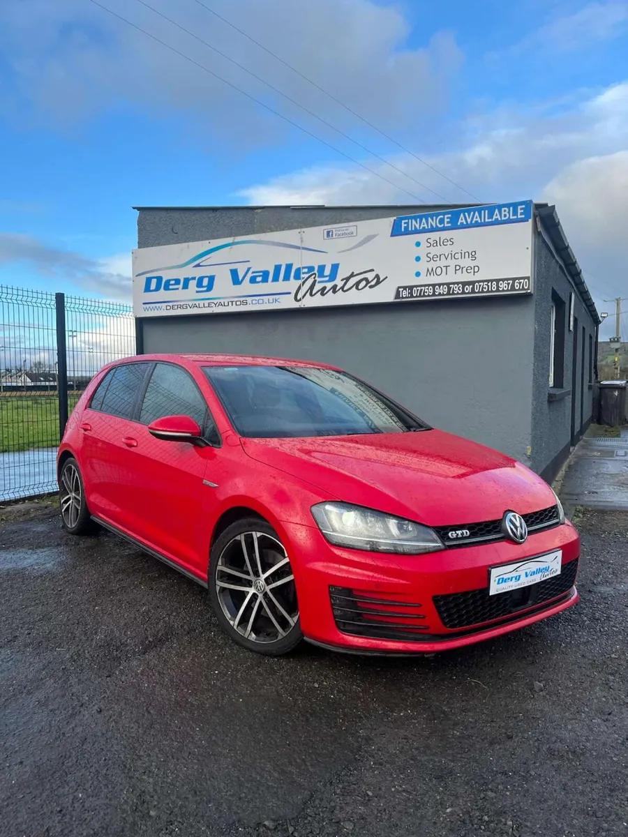 Volkswagen Golf 2015 - Image 1