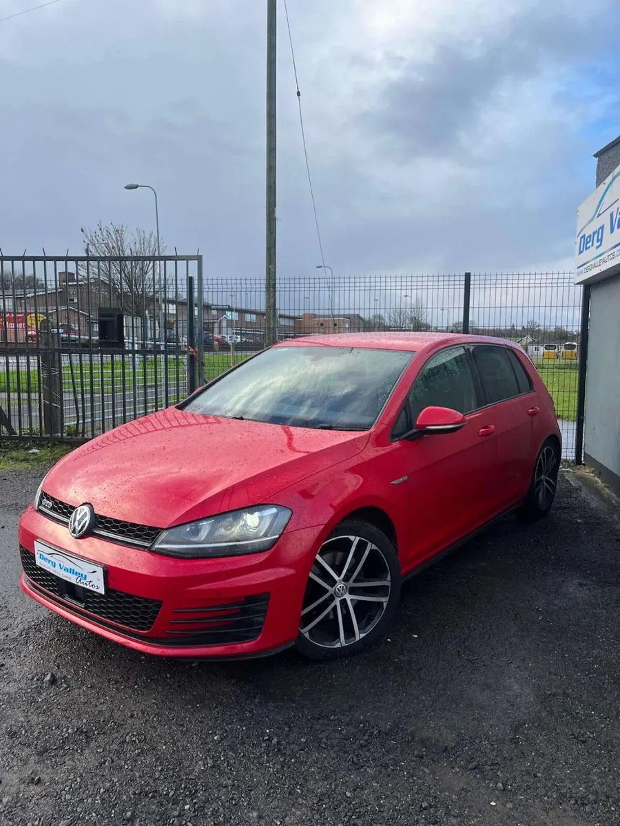 Volkswagen Golf 2015 - Image 2