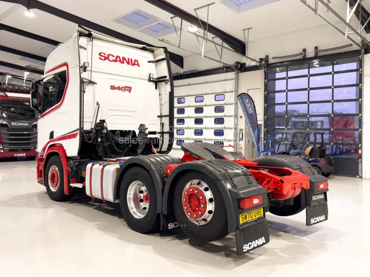 2021 (70) SCANIA R540 HIGHLINE 6X2 TAG AXLE - Image 4
