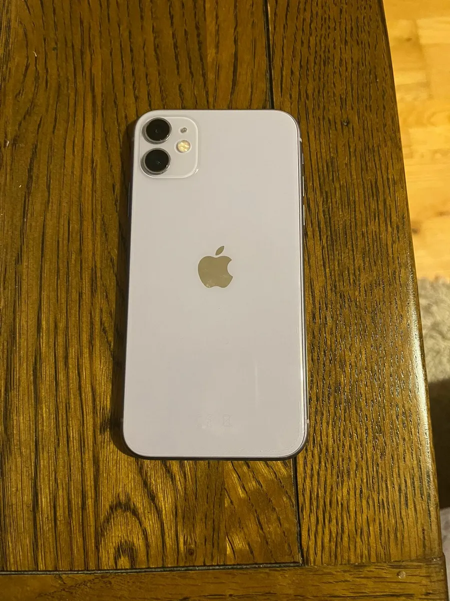 iphone 11 - Image 1