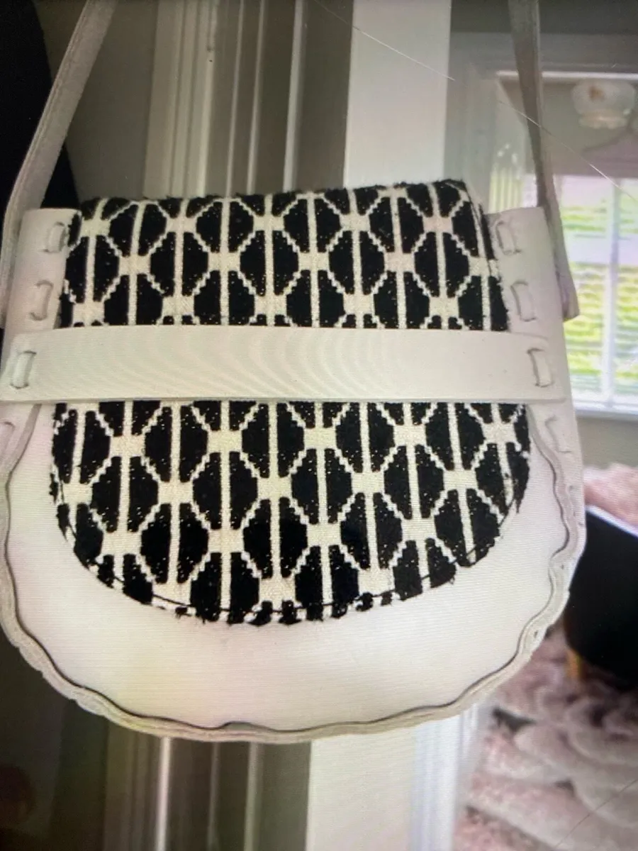 off white leather cross over bag - Image 2