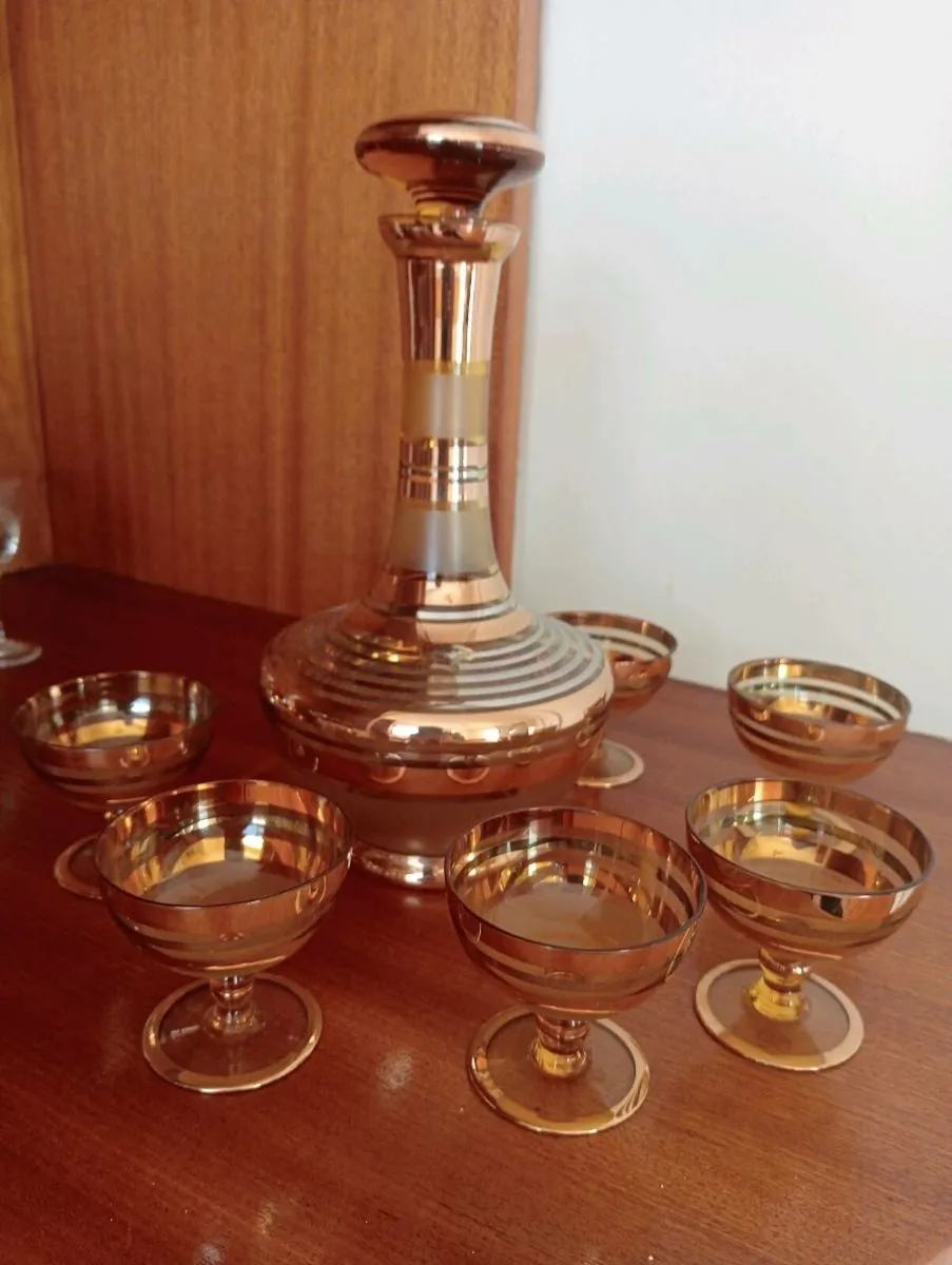 Decanter and glasses - Image 2