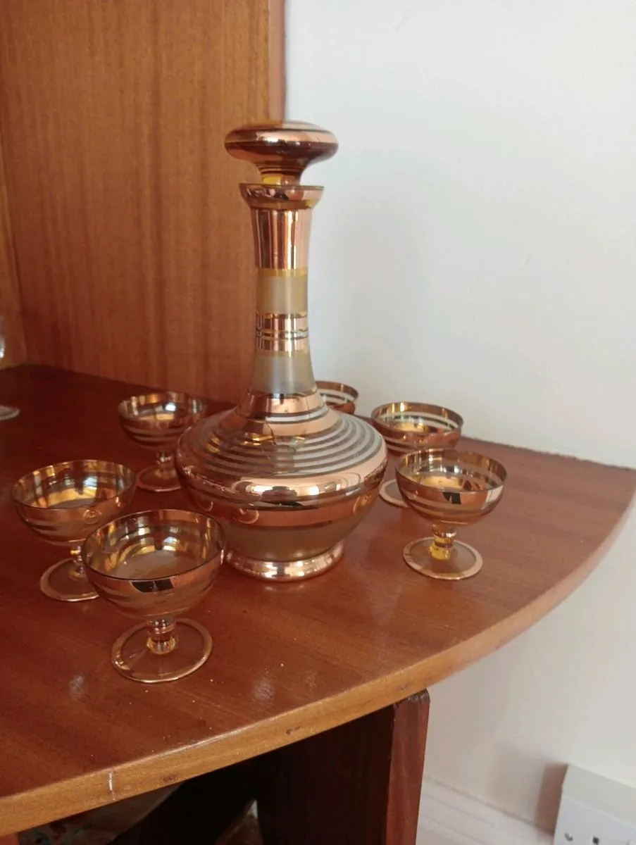 Decanter and glasses - Image 4