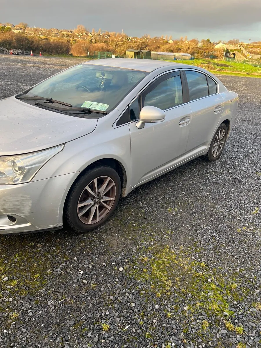 Toyota Avensis 2010 - Image 3