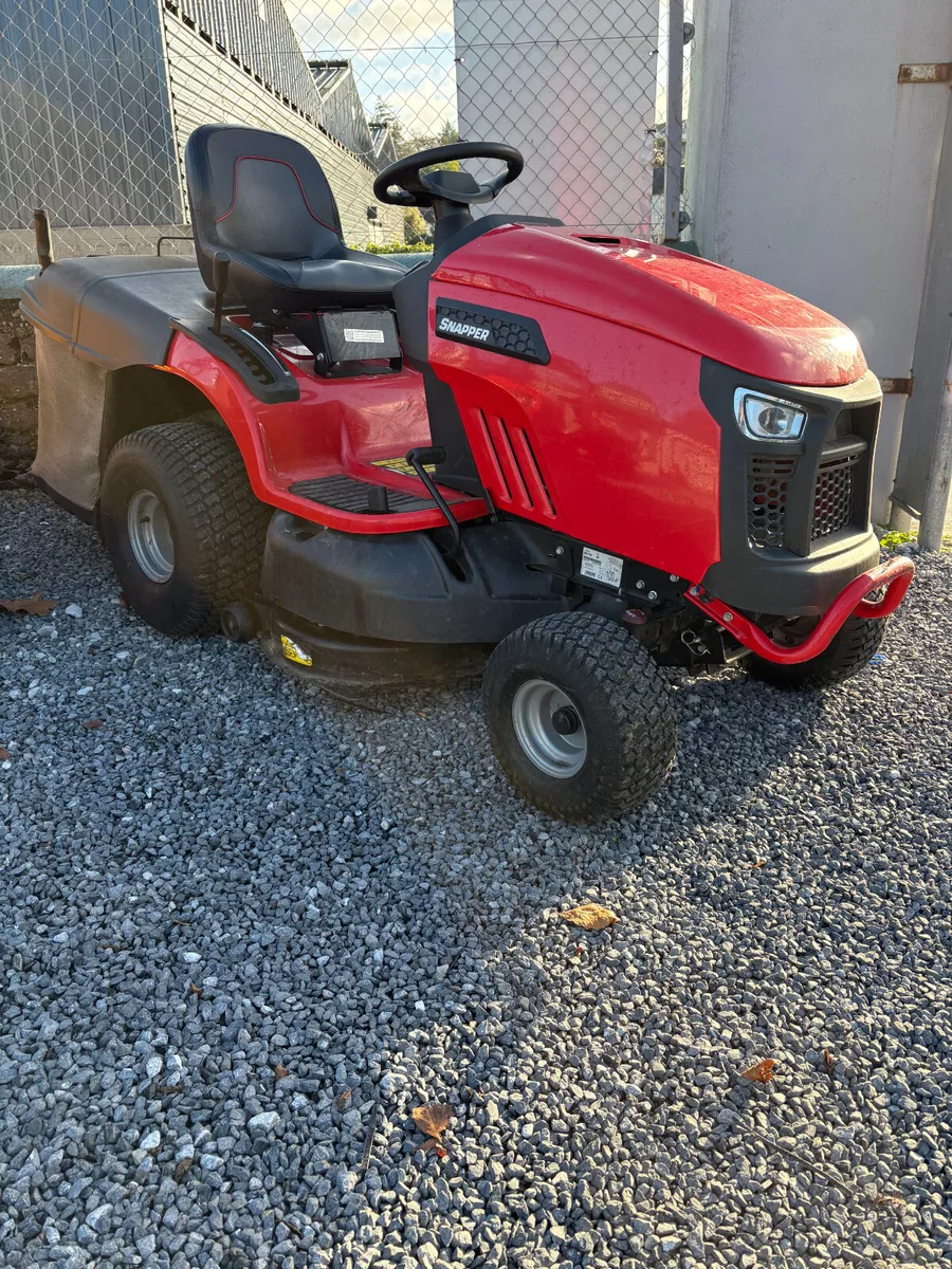 Snapper RPX210 Ride On Tractor Mower