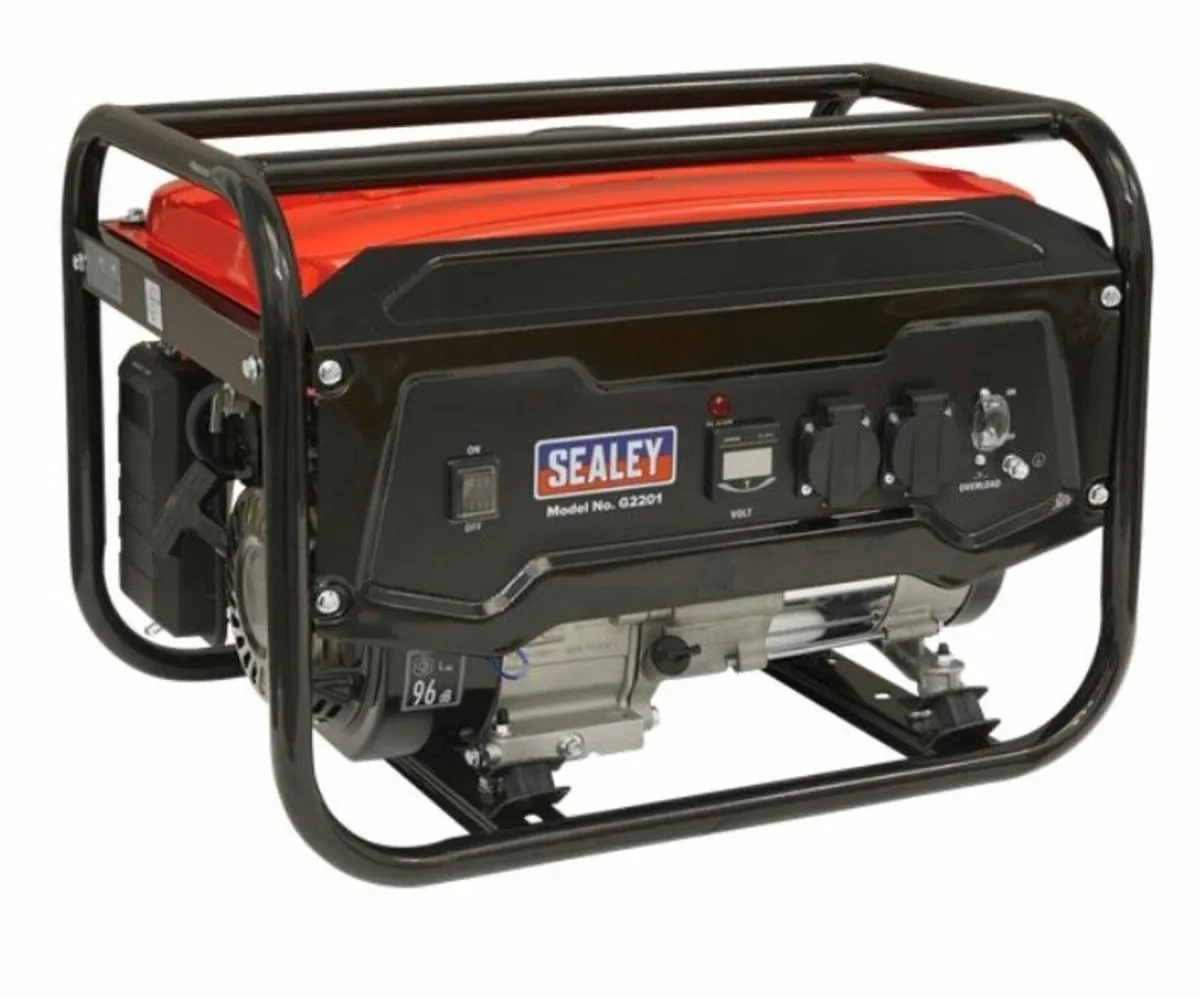 Sealey 2200W Generator 6.5hp 4-Stroke Engine 230V - Image 1