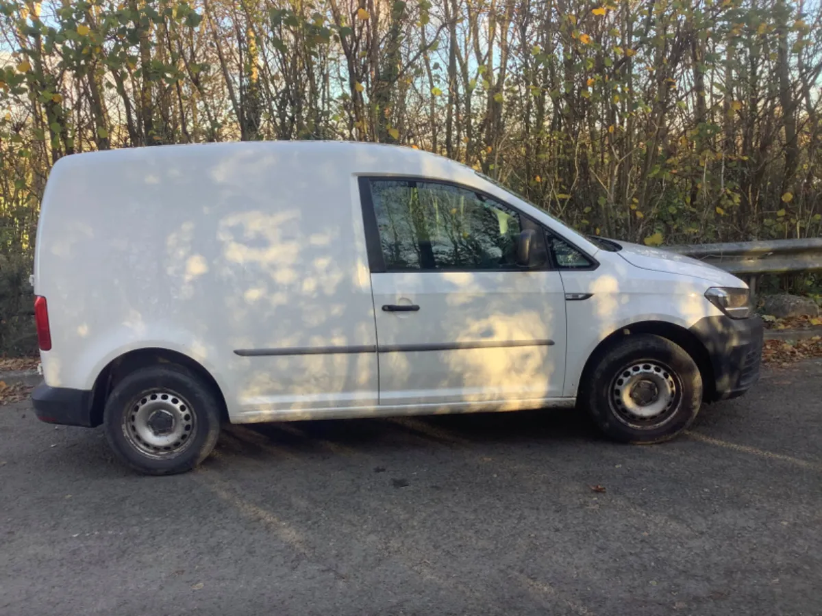 2017 HIGHLINE VW CADDY 2.0 - Image 3