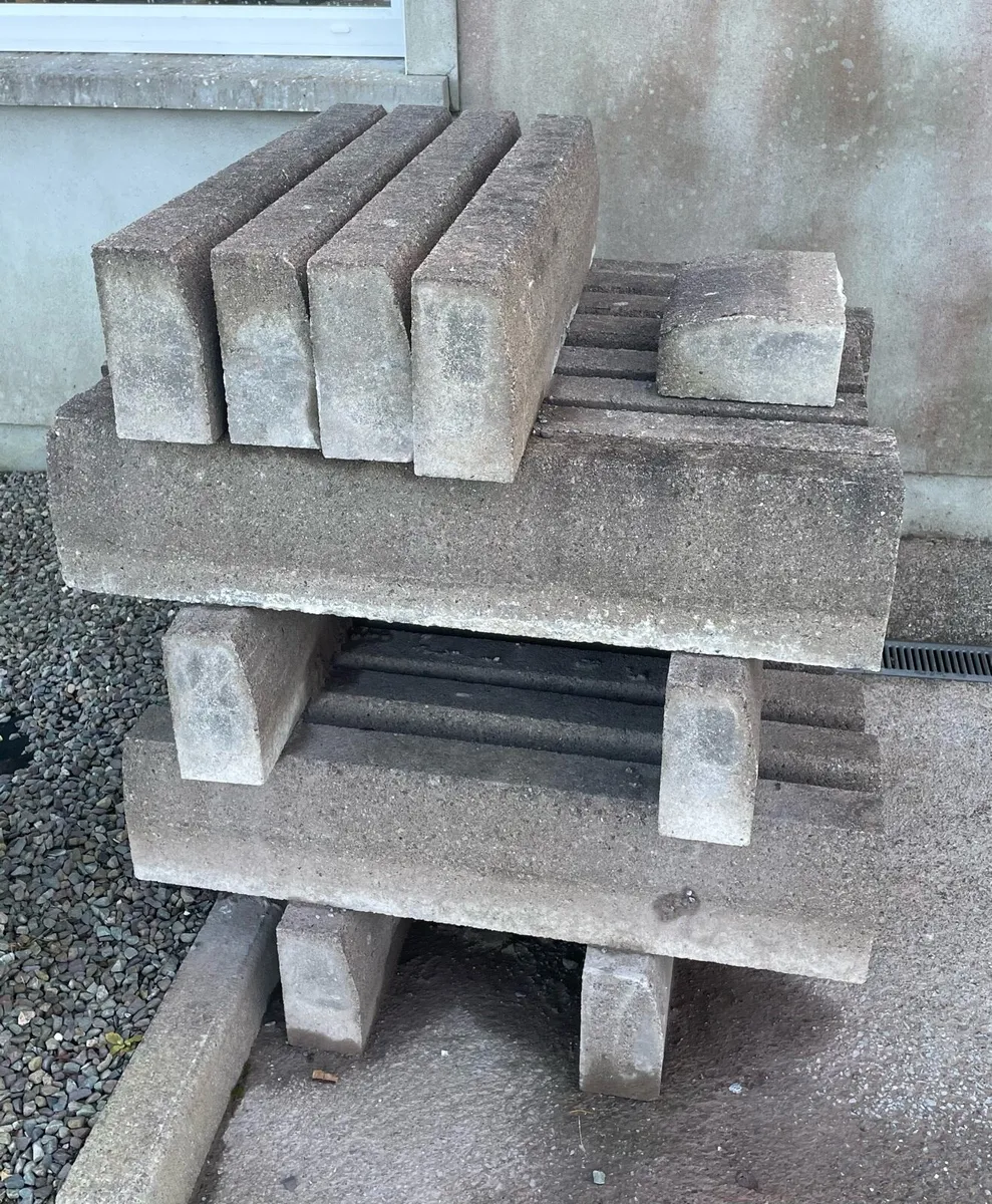 Concrete kerbs - Image 2