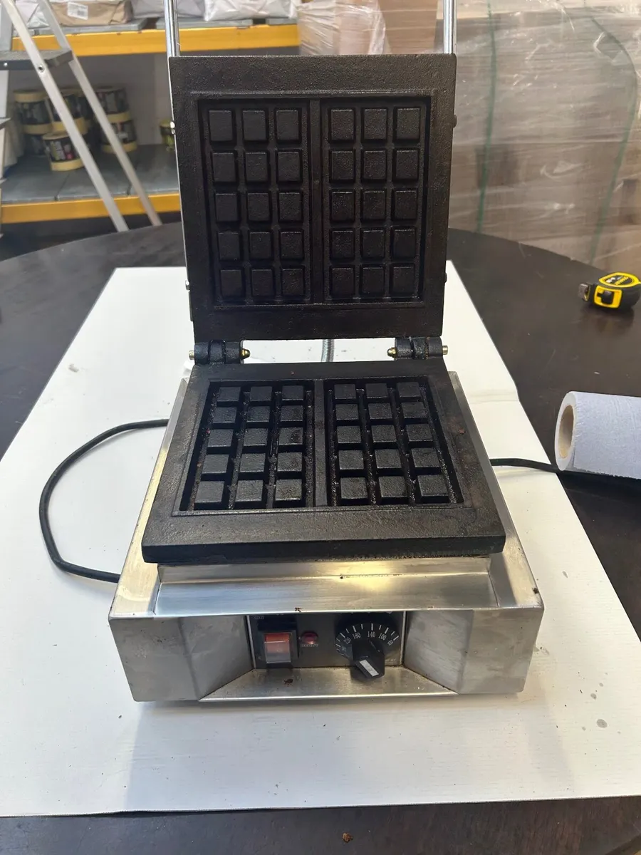 Commercial Waffle Maker - Image 1