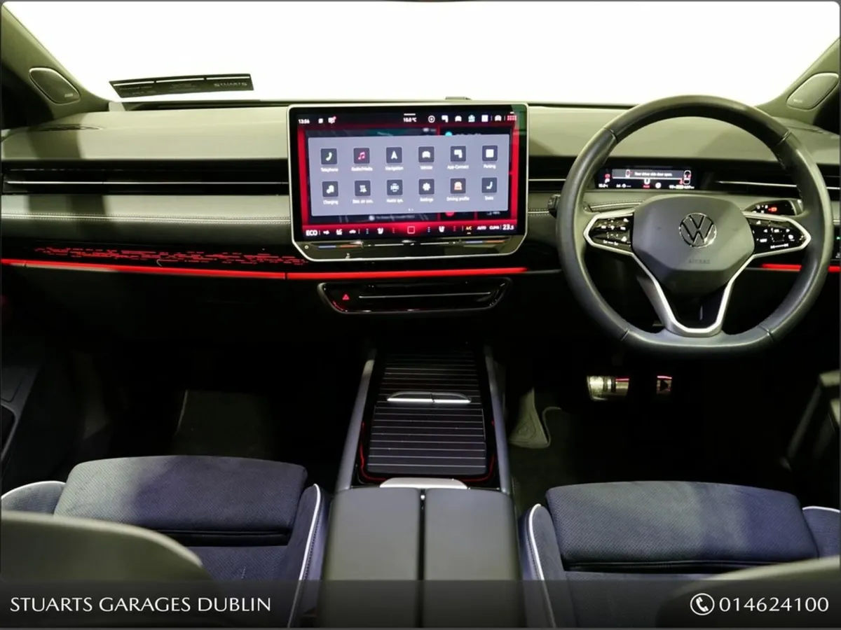 Volkswagen ID.7 MATCH PRO WITH PANORAMIC SUNROOF, - Image 4