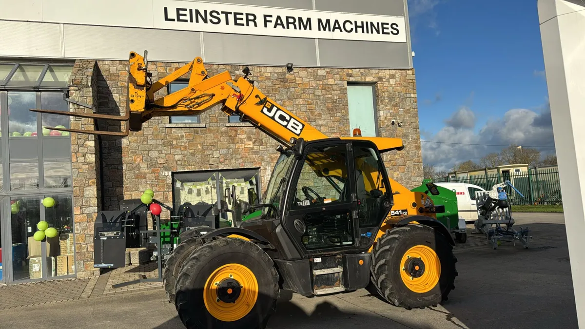 JCB 541-70 - Image 1